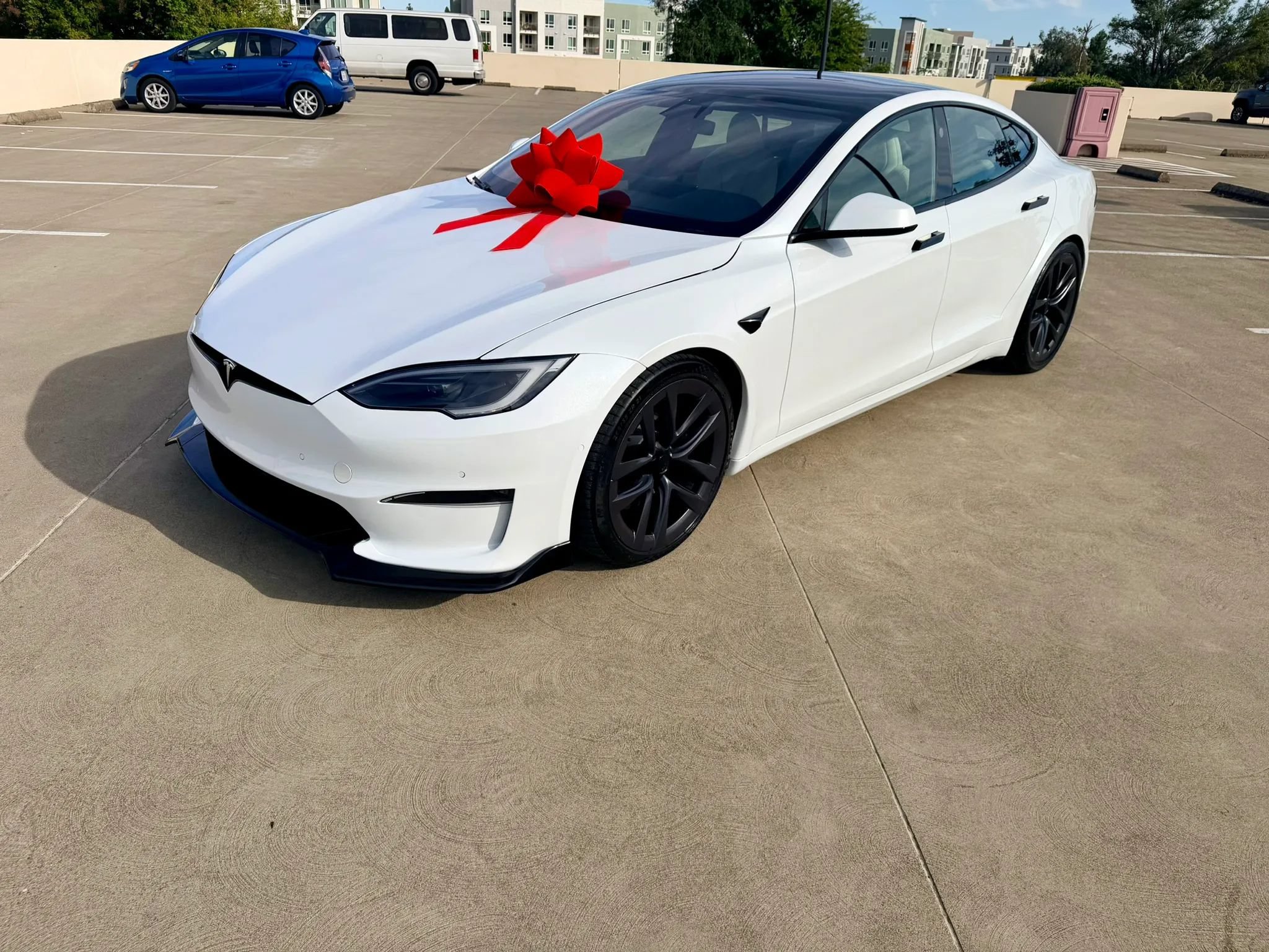 Used 2022 Tesla Model S Standard Range AWD/4WD image 3