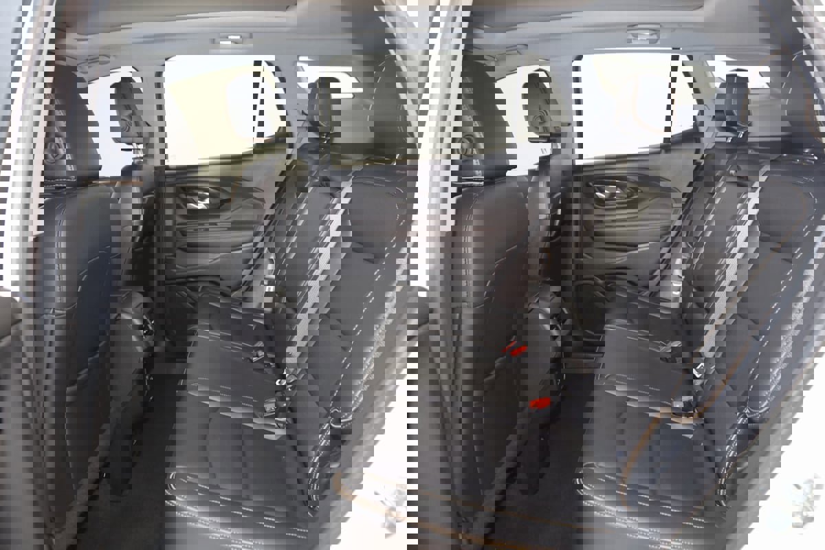 Used 2022 GMC Terrain AT4 w/ Infotainment Package II image 36