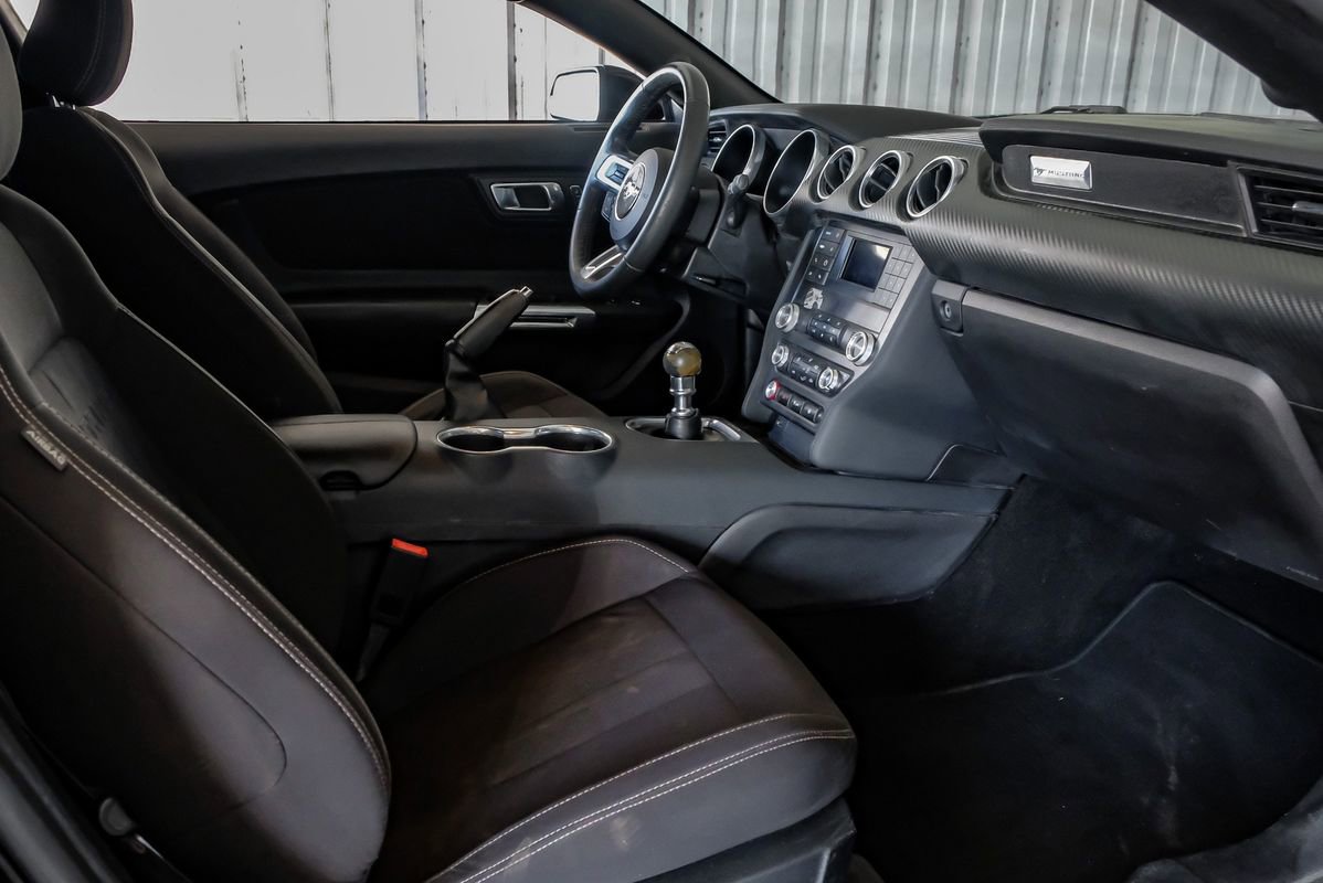 Used 2019 Ford Mustang Coupe image 12
