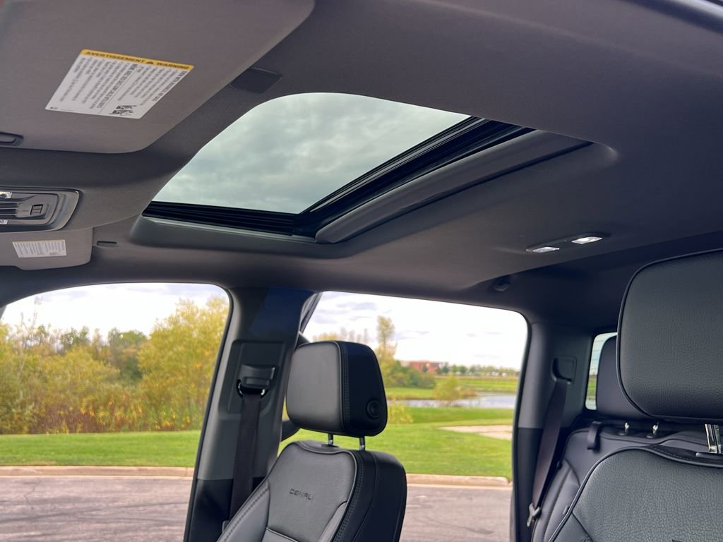 Used 2024 GMC Sierra 2500 Denali w/ Technology Package image 22