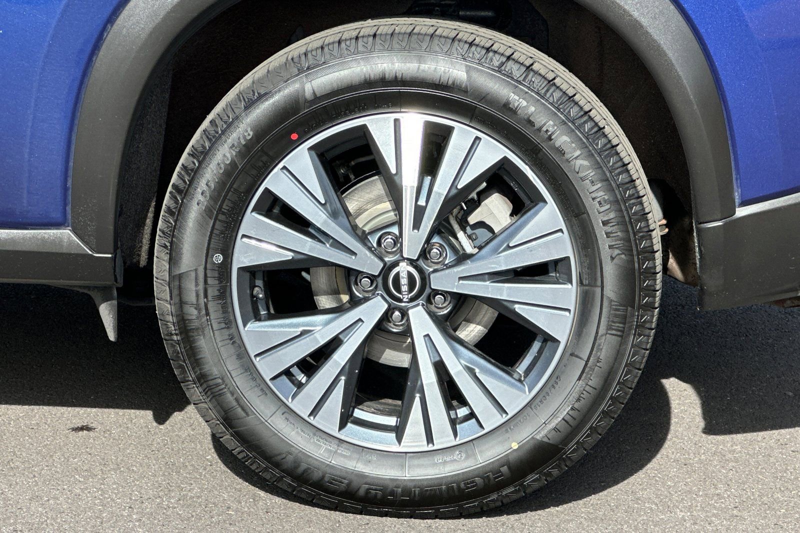 Used 2023 Nissan Rogue SV image 26