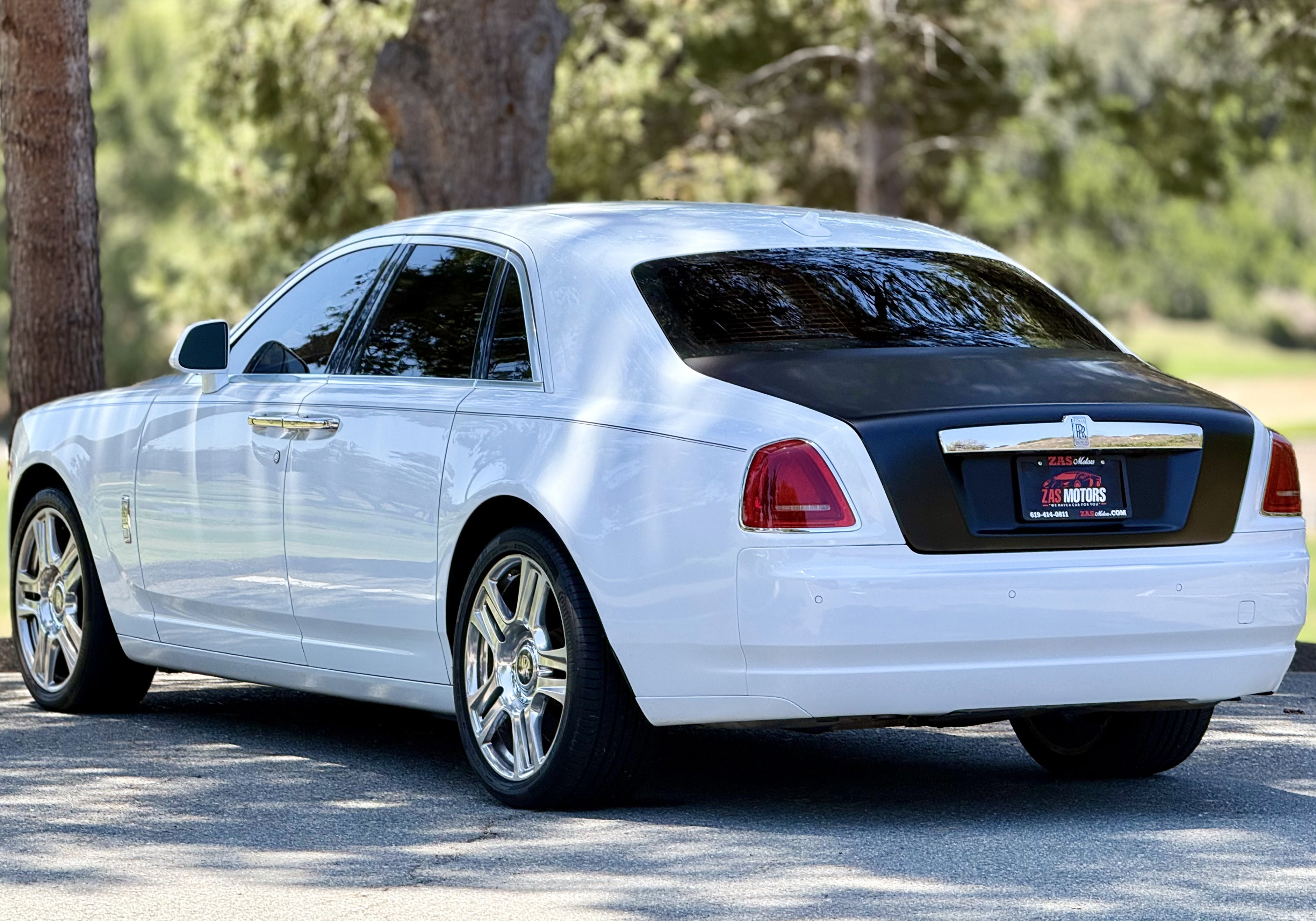Used 2016 Rolls-Royce Ghost RWD image 10