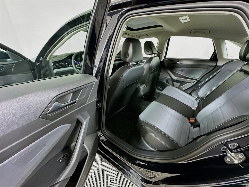 New 2026 Volkswagen Jetta SE image 17