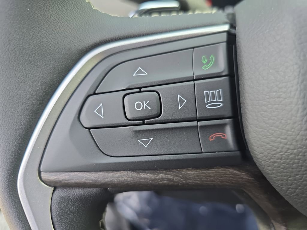 New 2026 Jeep Grand Cherokee Altitude image 18