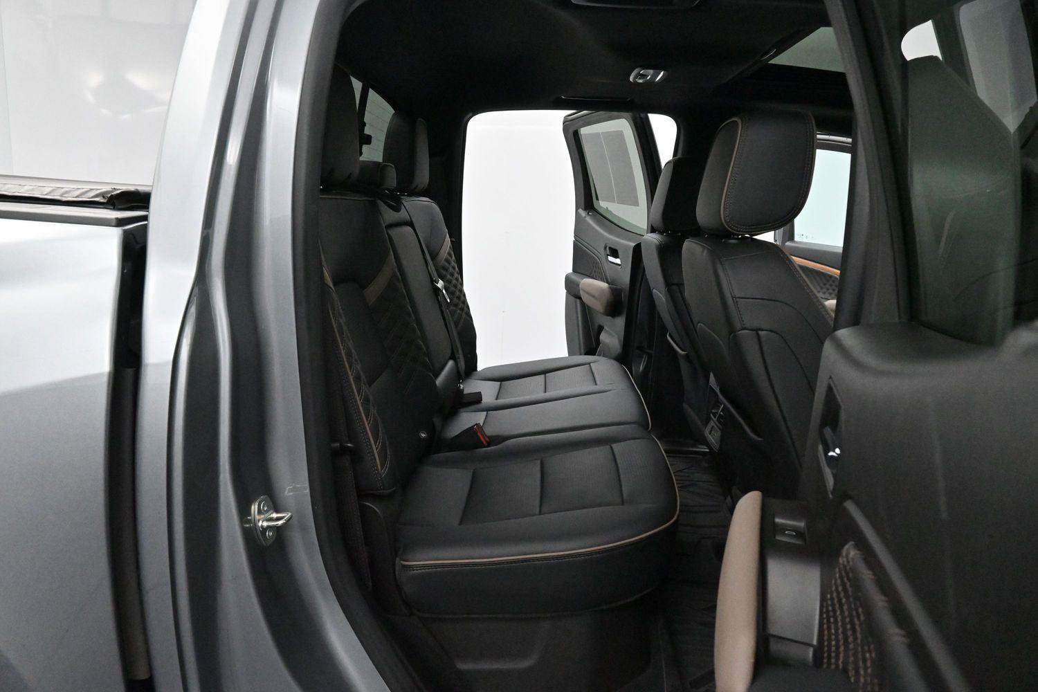 Used 2023 GMC Canyon Denali AWD/4WD image 33