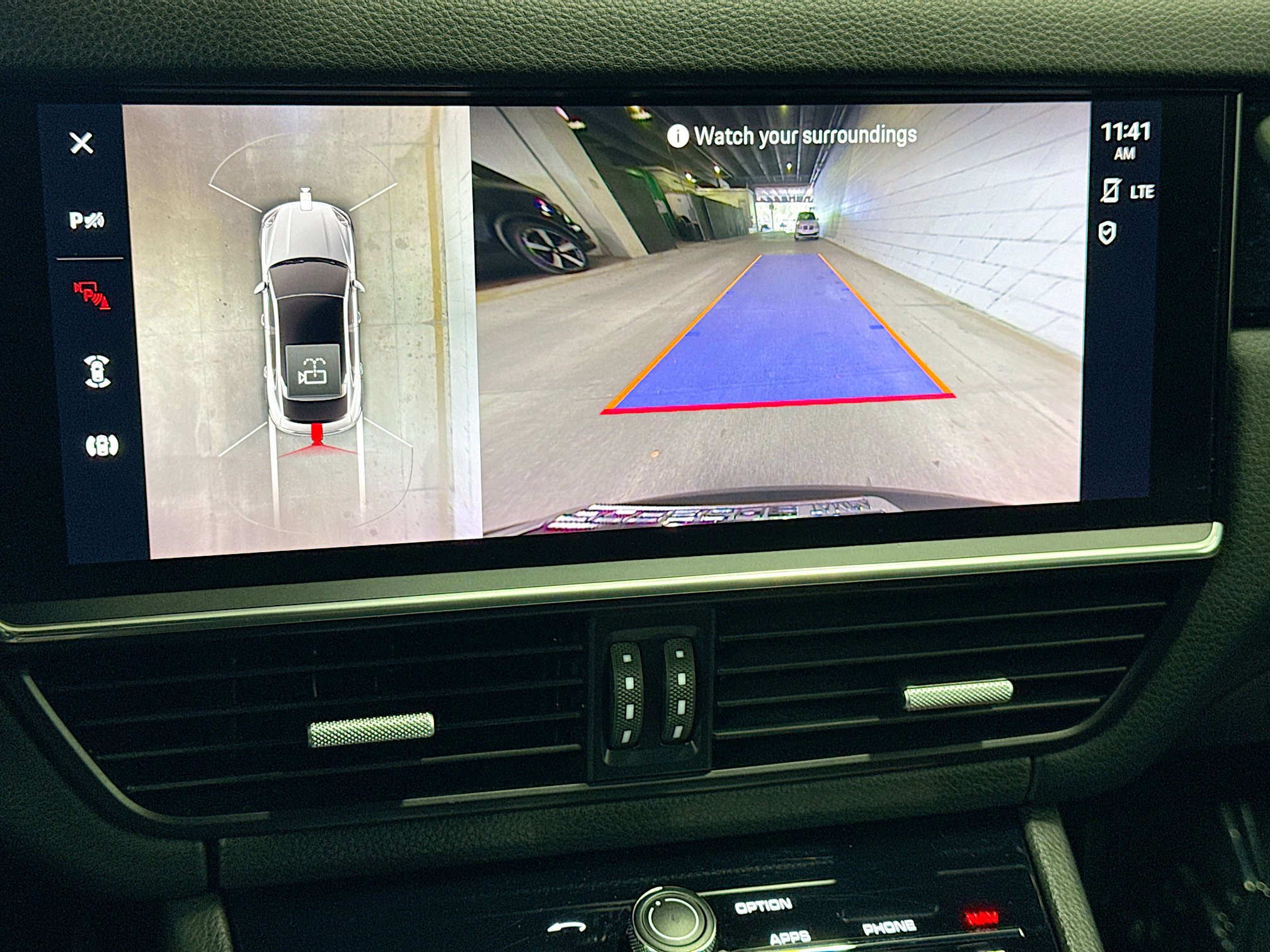 Certified 2022 Porsche Cayenne Coupe image 32