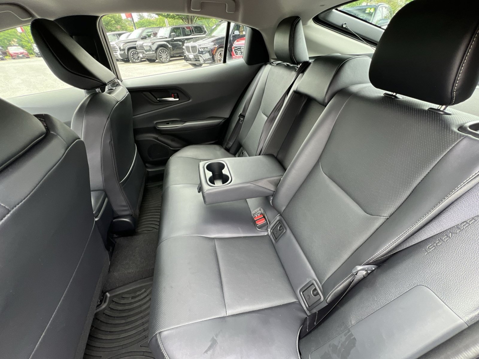 Used 2025 Toyota Prius XLE AWD/4WD image 23