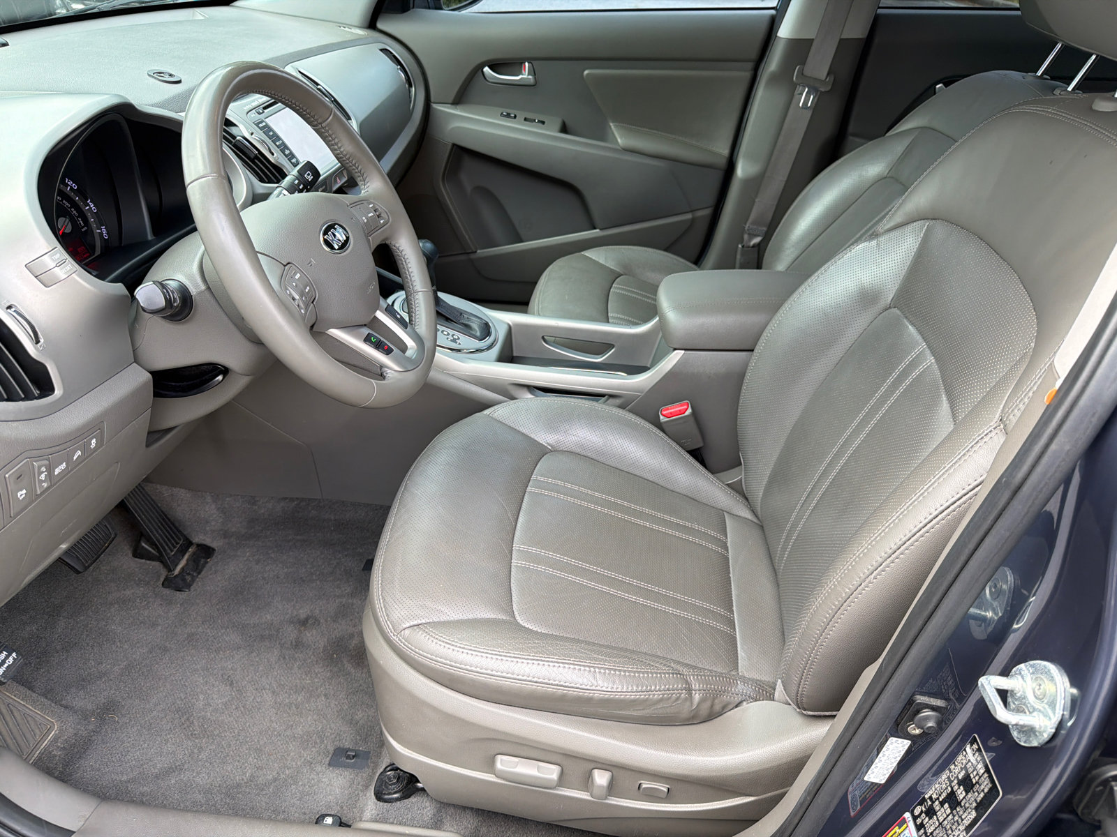 Used 2016 Kia Sportage EX w/ EX Premium Package FWD image 3