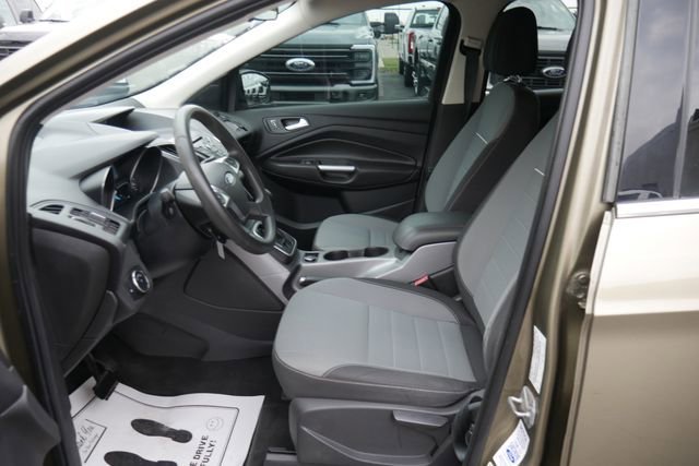 Used 2013 Ford Escape SE image 2