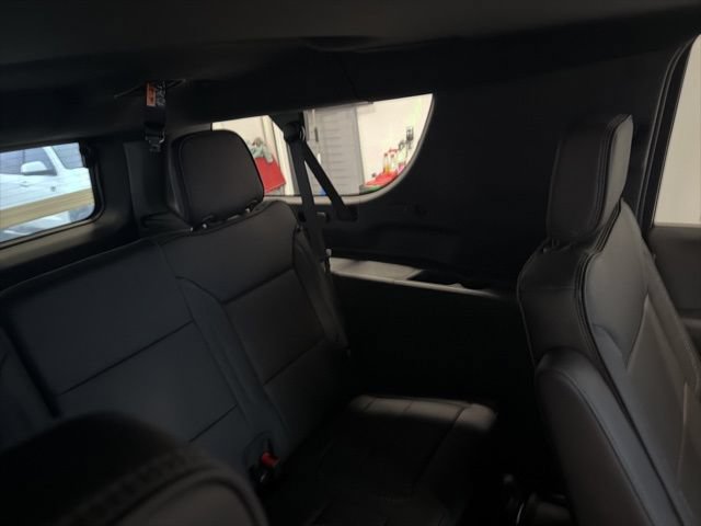 New 2026 GMC Yukon XL Denali w/ Sun & Power Step Package AWD/4WD image 37