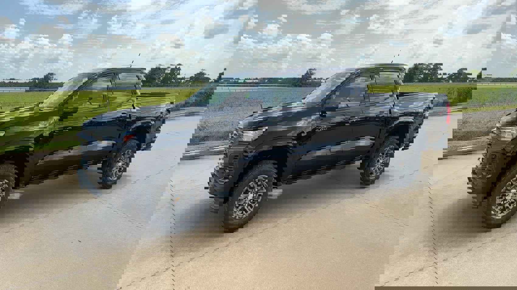 New 2025 Chevrolet Colorado LT w/ Advanced Trailering Package image 4