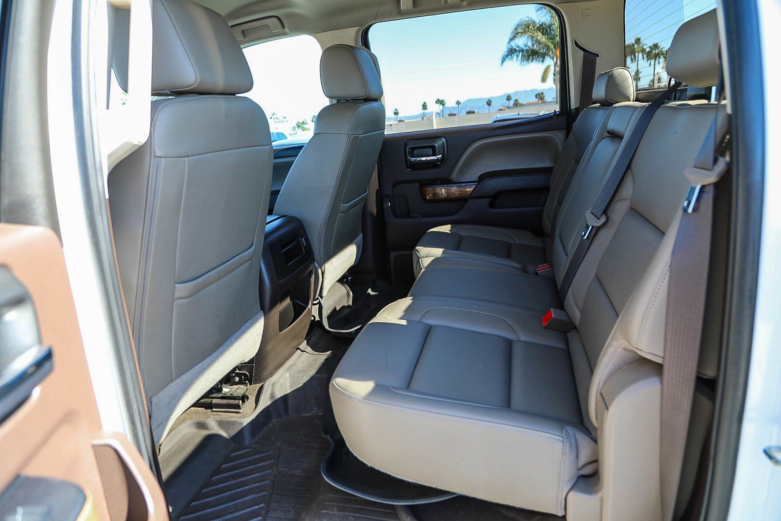 Used 2017 GMC Sierra 2500 SLT w/ Duramax Plus Package image 18