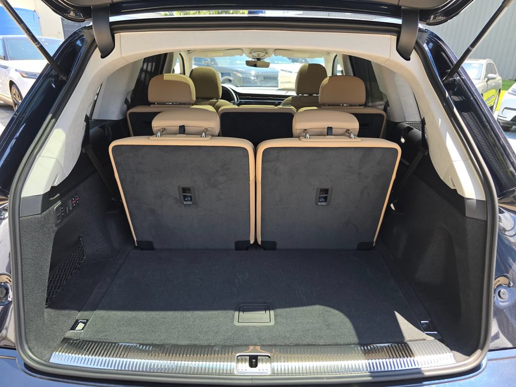 New 2026 Audi Q7 3.0T Prestige AWD/4WD image 12