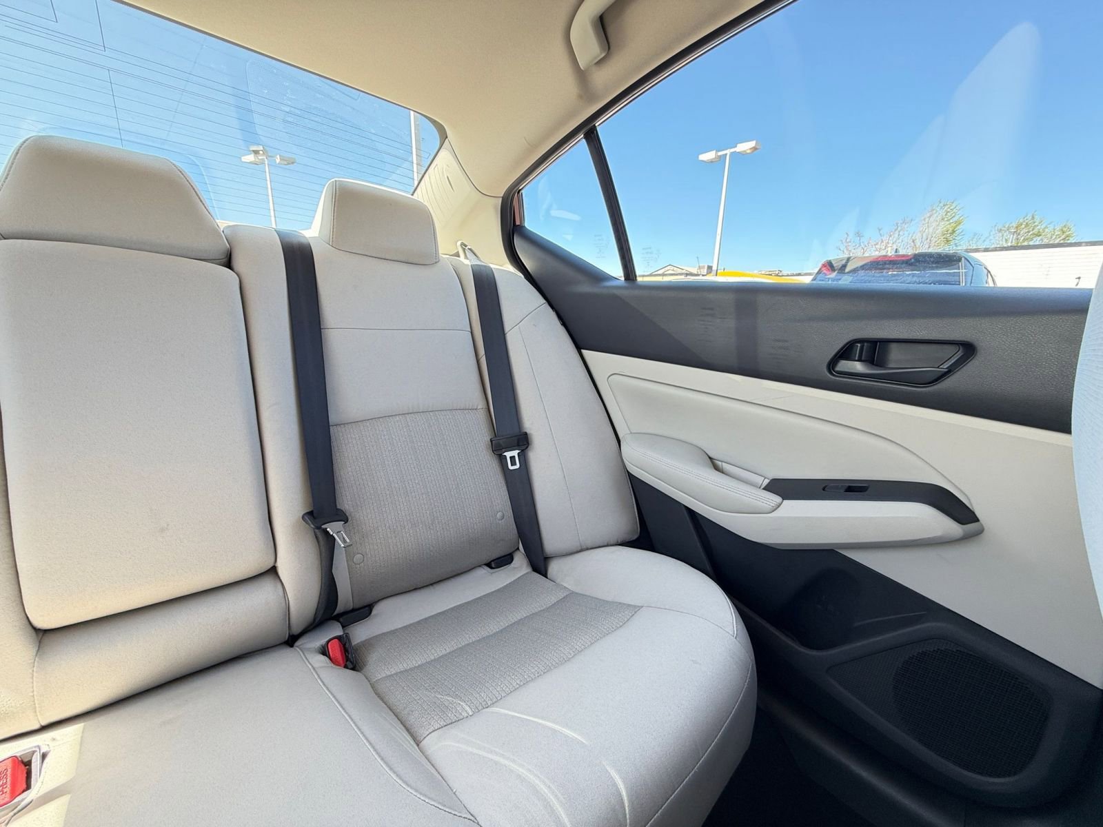 Used 2025 Nissan Altima 2.5 SV image 35