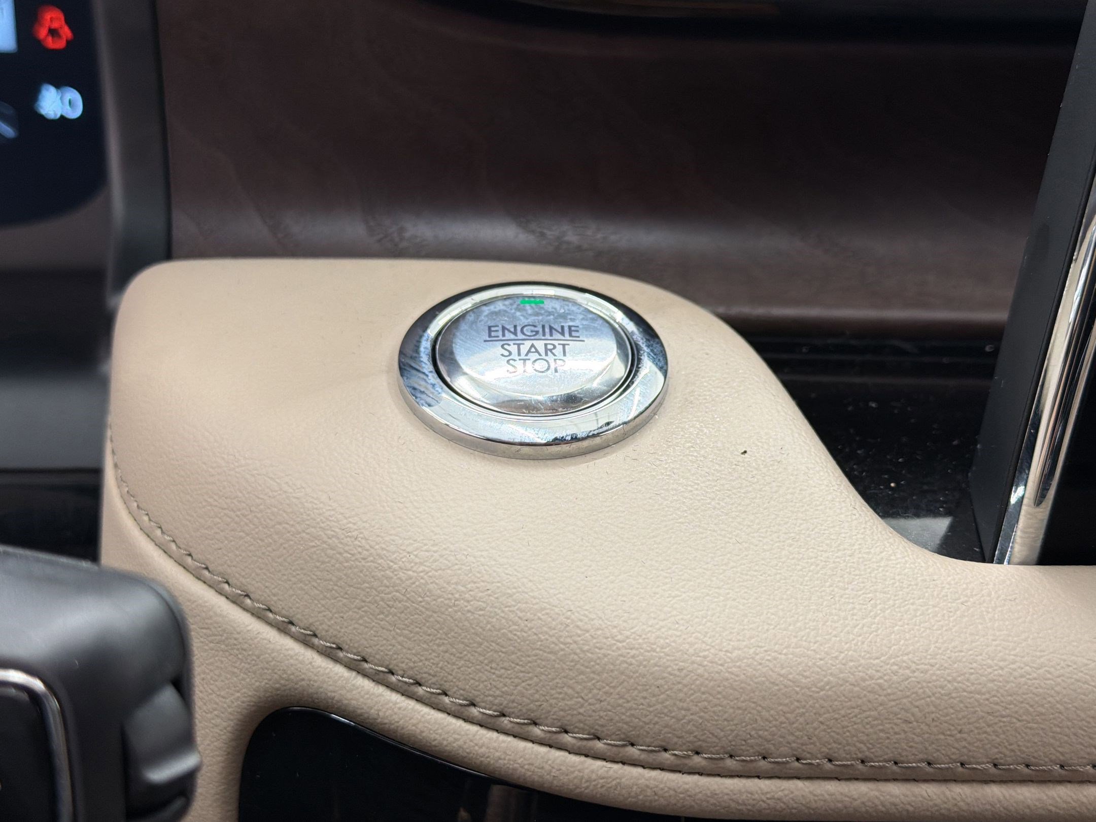 Used 2024 Lincoln Aviator Reserve w/ Equipment Group 201A AWD/4WD image 23