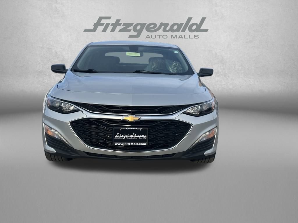 Used 2022 Chevrolet Malibu LT image 3