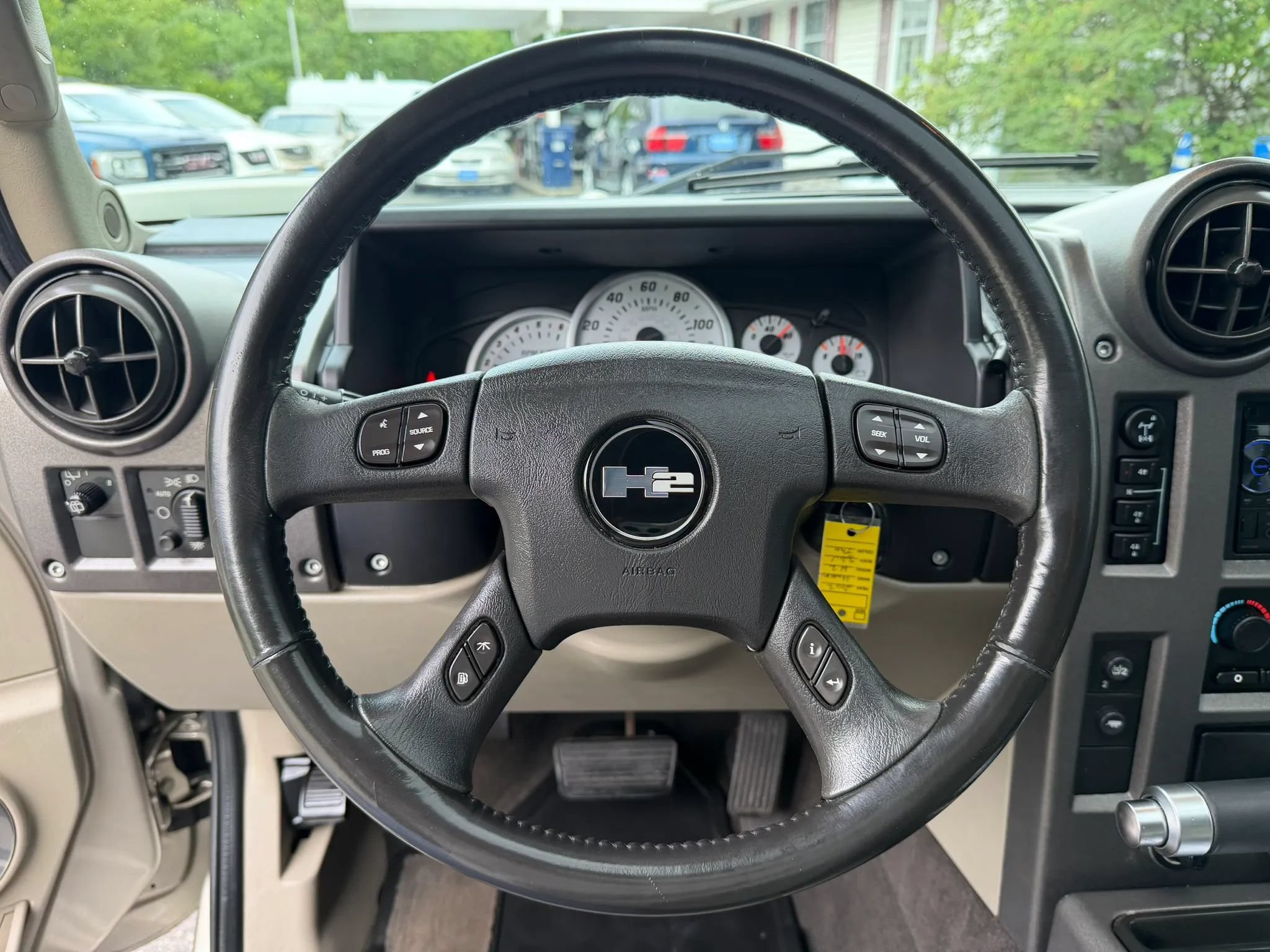 Used 2004 HUMMER H2 AWD/4WD image 23