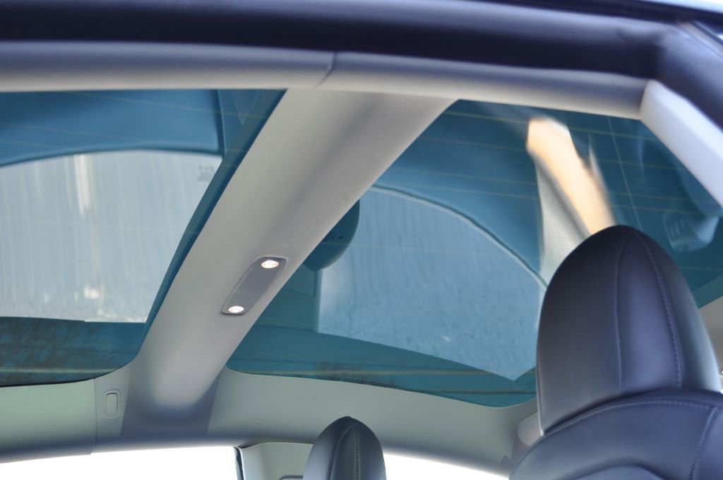 Used 2022 Tesla Model 3 Performance image 17