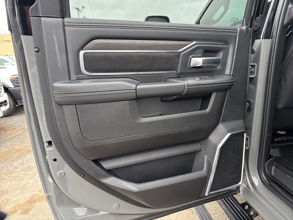 New 2026 RAM 2500 Laramie w/ Night Edition image 27