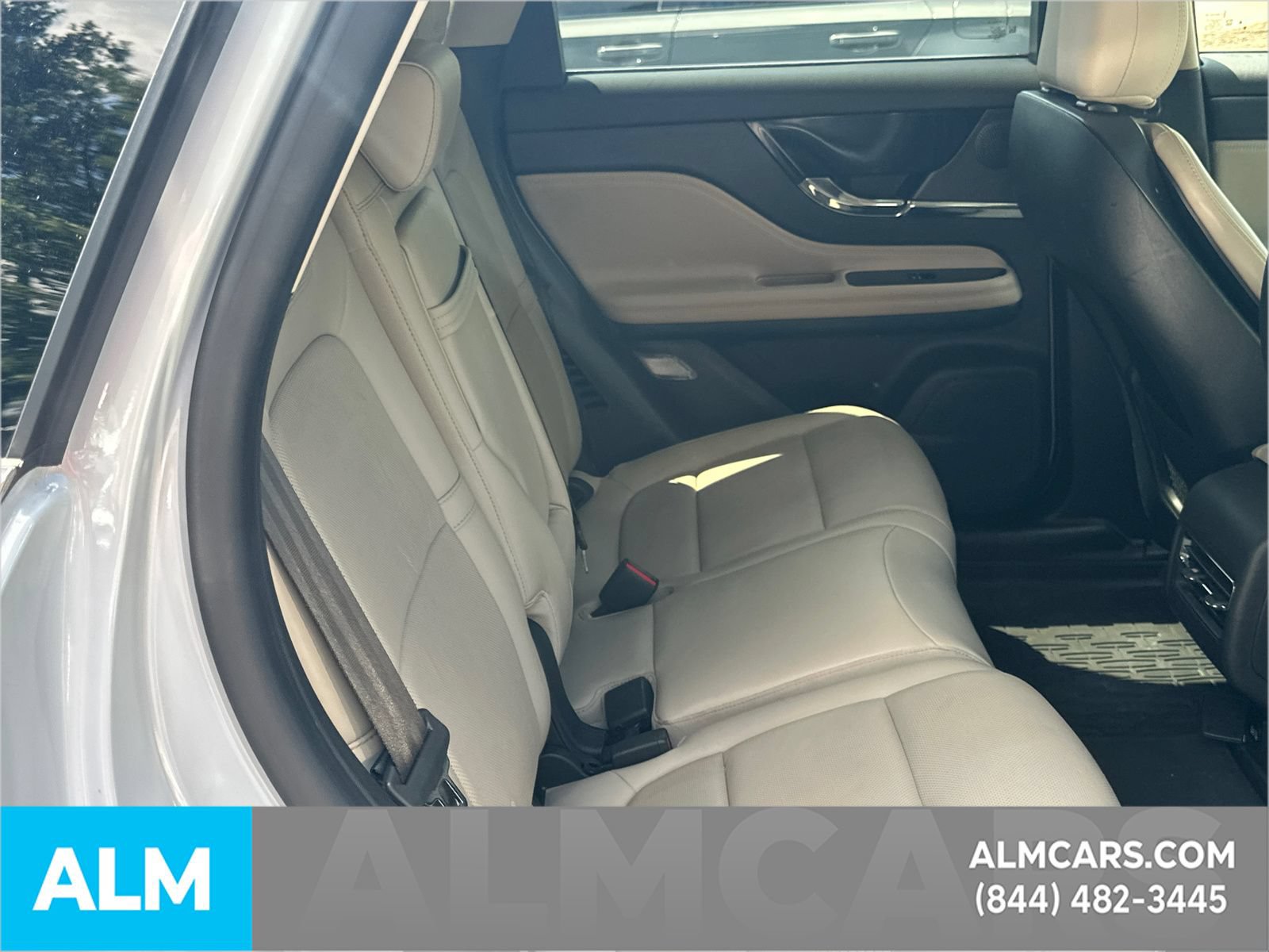 Used 2025 Lincoln Corsair Grand Touring AWD/4WD image 17