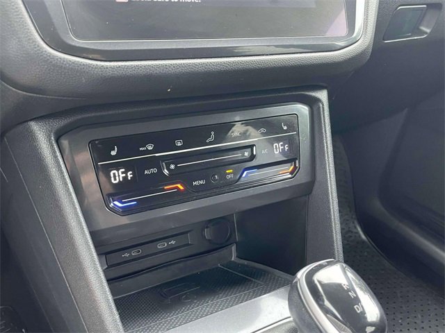 Used 2022 Volkswagen Tiguan SE image 27