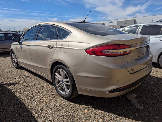 Used 2018 Ford Fusion SE w/ Fusion SE Technology Package image 8