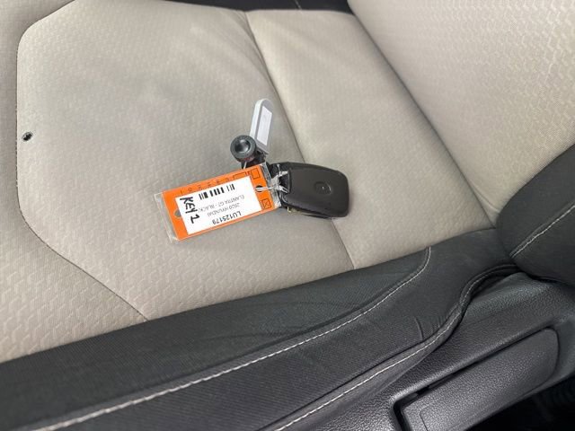 Used 2020 Hyundai Elantra GT image 30