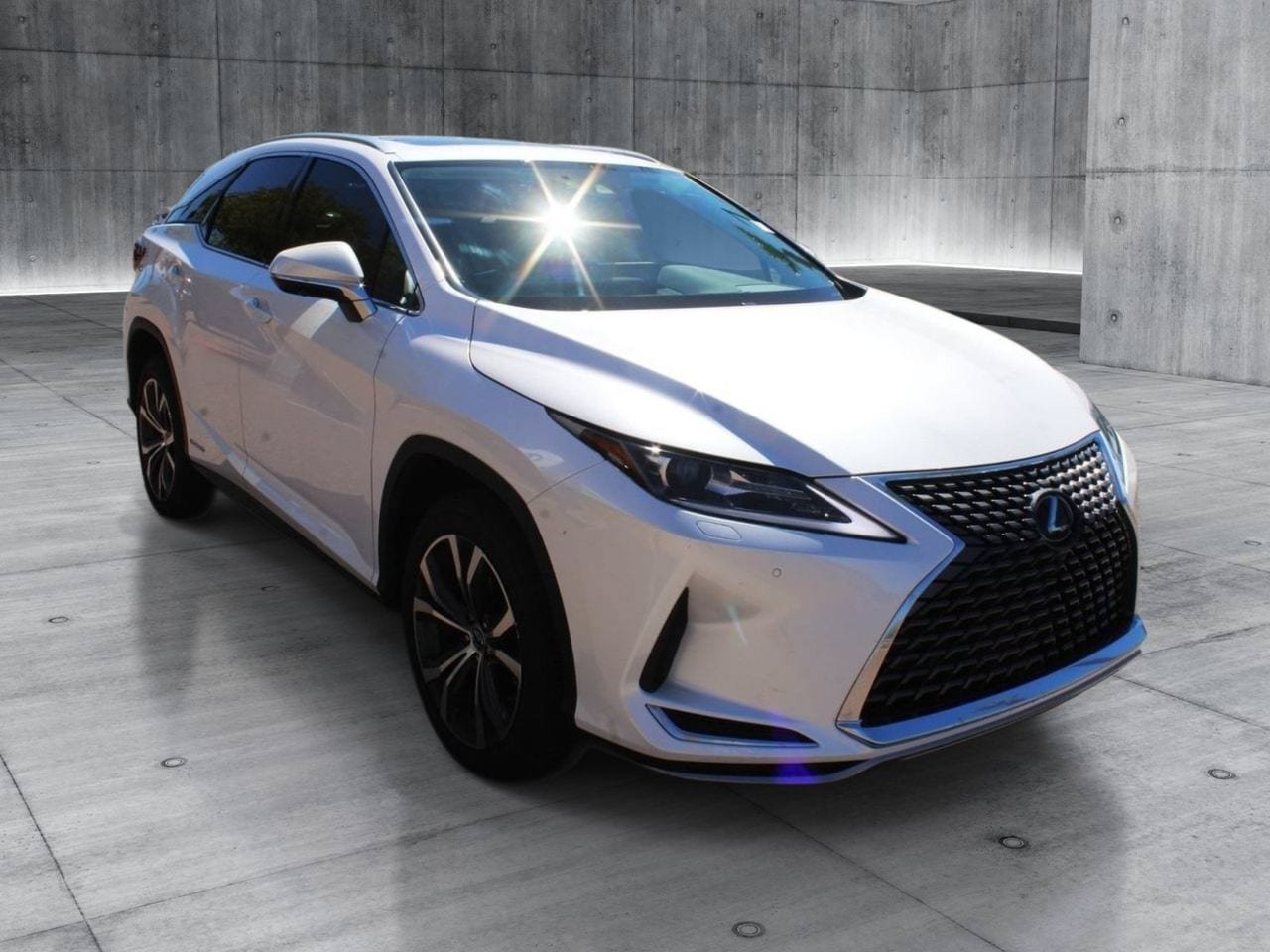 Used 2021 Lexus RX 450h AWD w/ Premium Package image 10