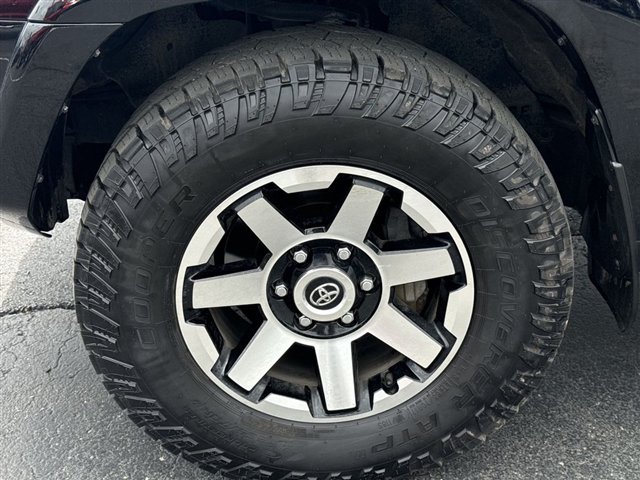 Used 2024 Toyota 4Runner TRD Off-Road Premium w/ Moonroof Package AWD/4WD image 36