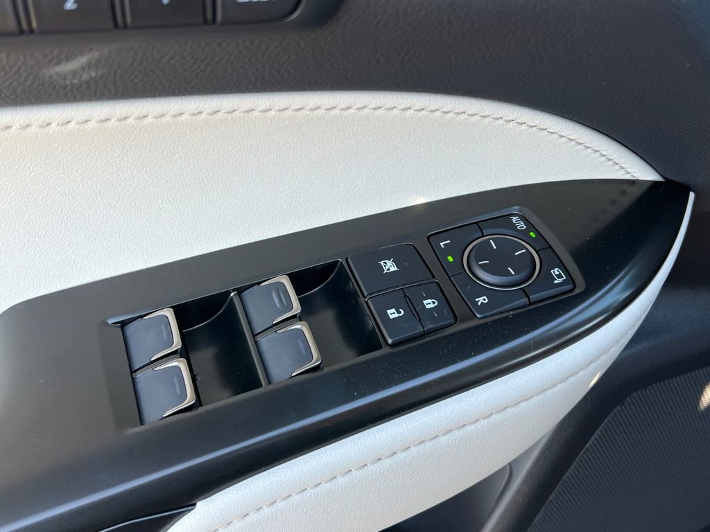 New 2026 Lexus NX 450h+ AWD w/ Luxury Package image 11