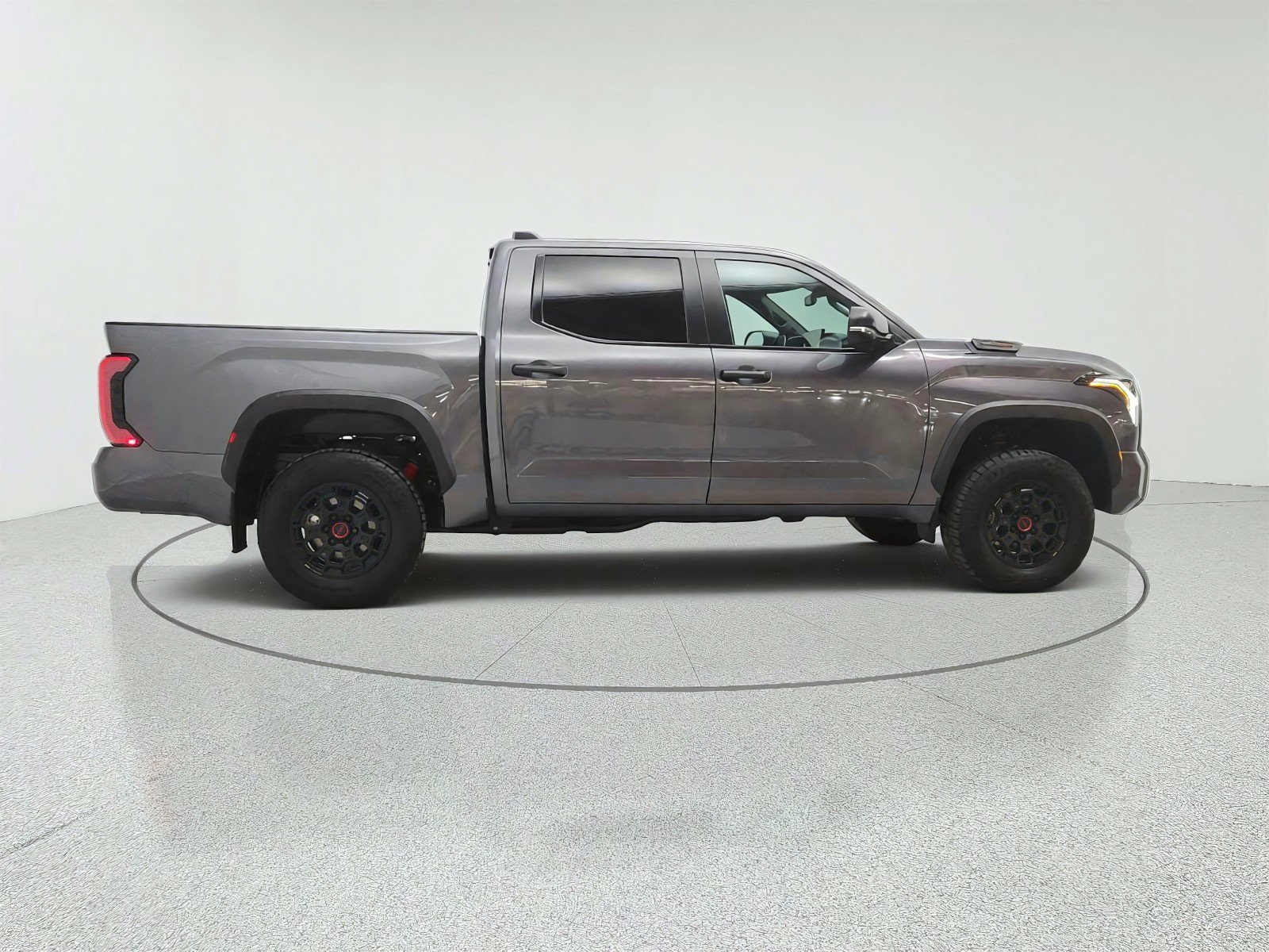 Used 2025 Toyota Tundra TRD Pro w/ Tow Tech Package AWD/4WD image 4