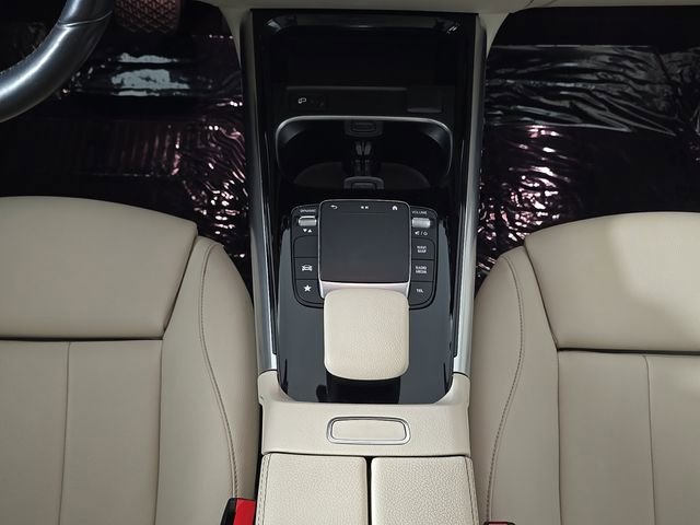 Certified 2021 Mercedes-Benz GLA 250 4MATIC image 21