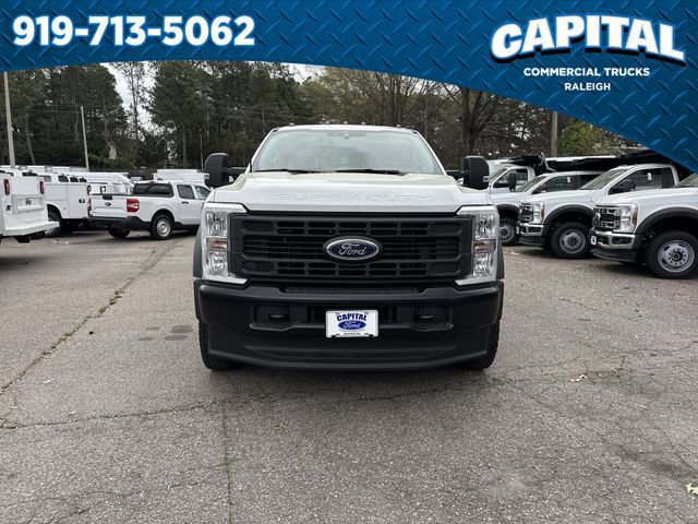 New 2026 Ford F550 4x4 Crew Cab image 3