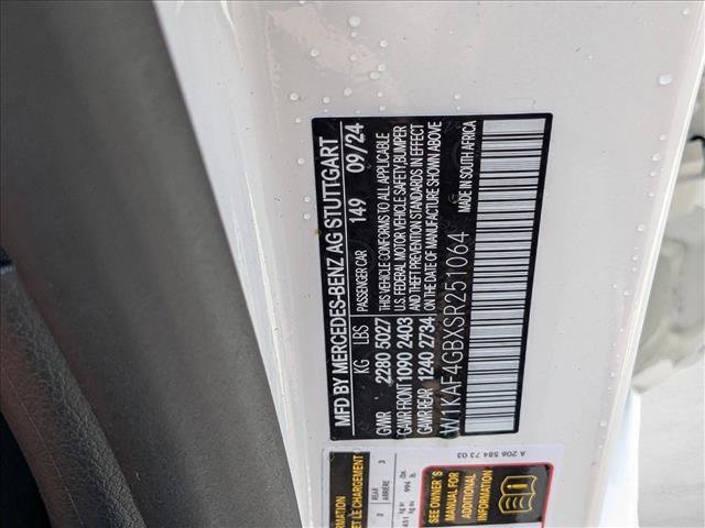 Used 2025 Mercedes-Benz C 300 Sedan image 16