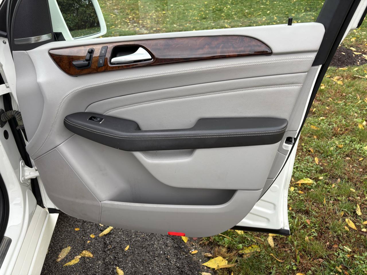 Used 2015 Mercedes-Benz ML 400 4MATIC image 34