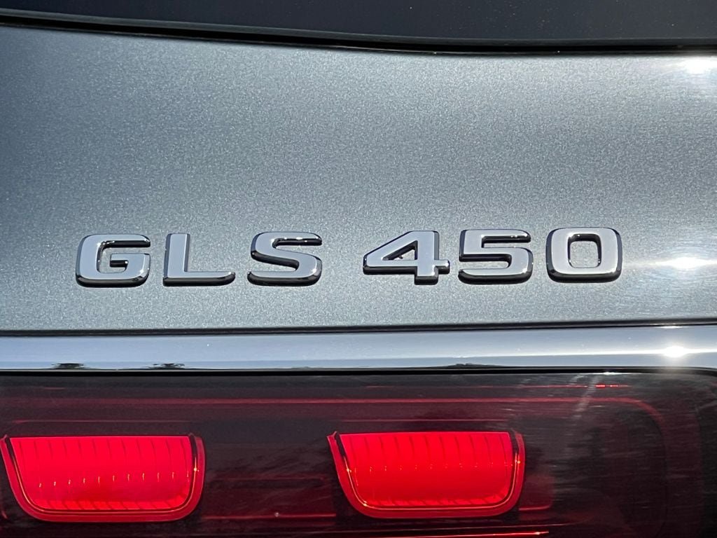 Used 2024 Mercedes-Benz GLS 450 4MATIC image 13
