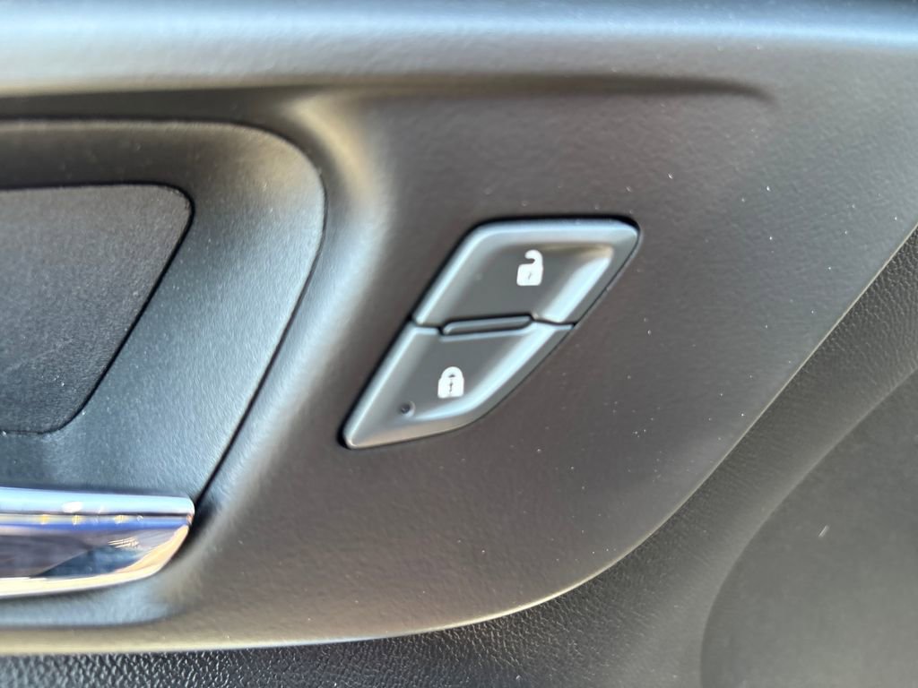 Used 2023 Chevrolet Malibu LT image 15