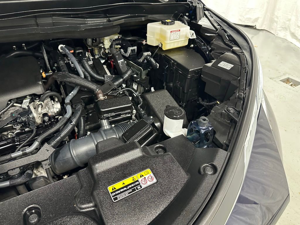 Used 2025 Toyota Sienna LE FWD image 72