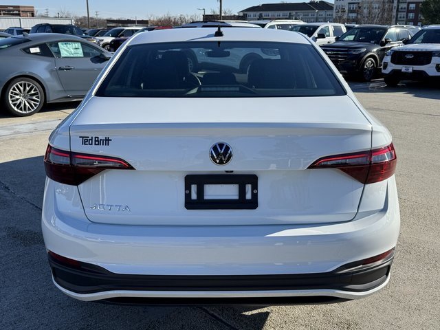 Used 2024 Volkswagen Jetta Sport image 9