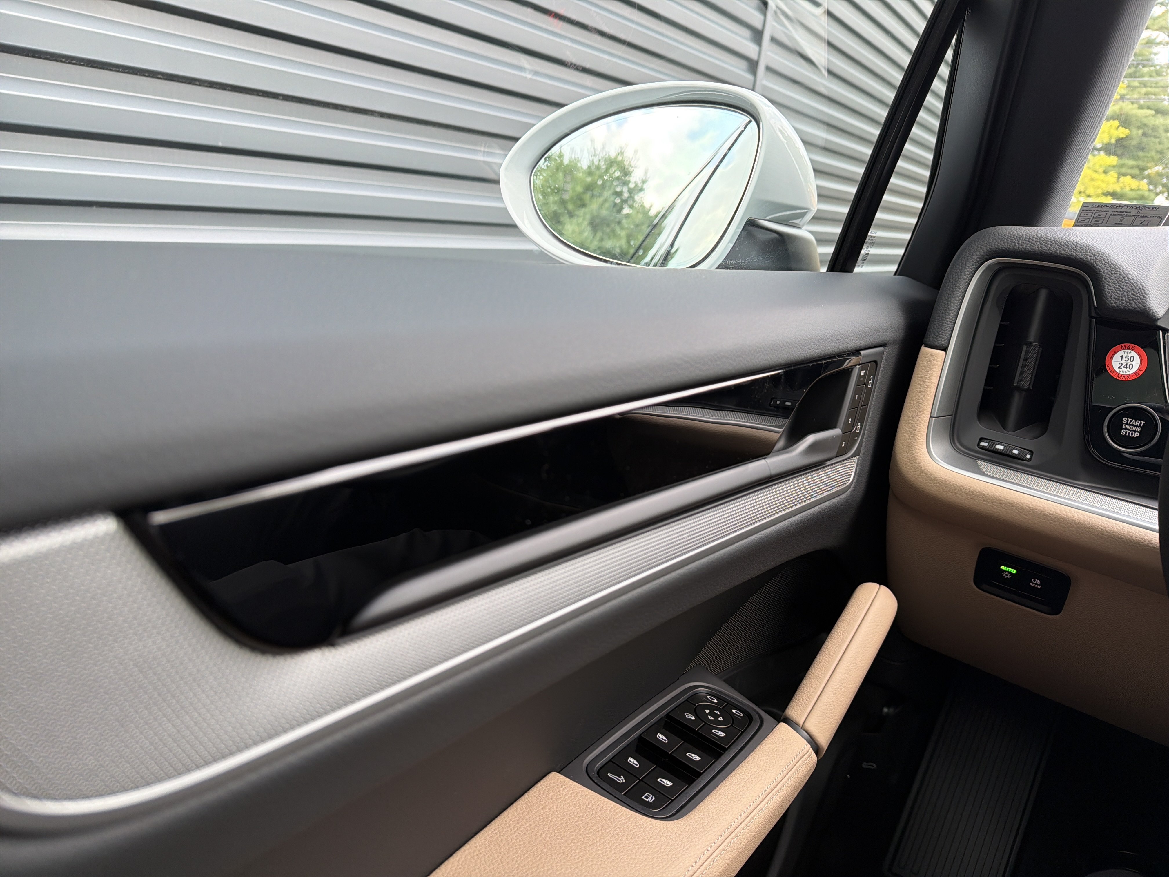 New 2026 Porsche Cayenne S AWD/4WD image 25