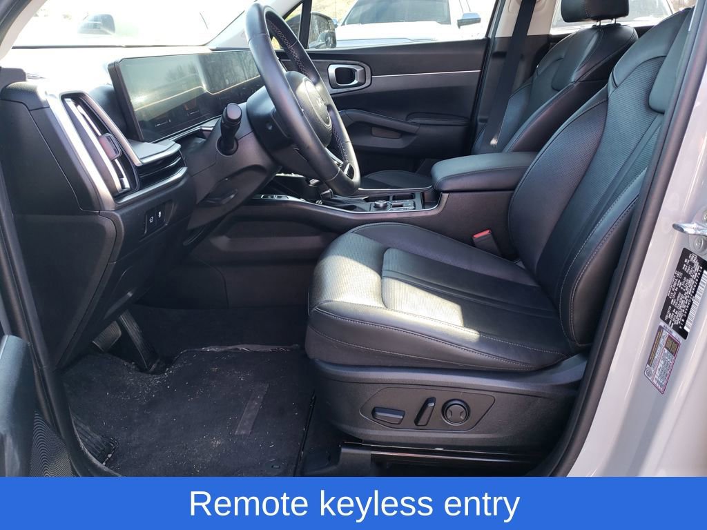 Used 2024 Kia Sorento X-Line EX image 16