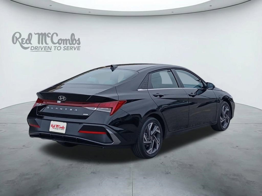 New 2026 Hyundai Elantra Limited FWD image 5