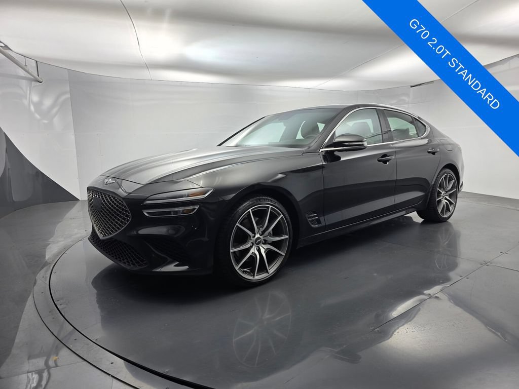 Used 2023 Genesis G70 2.0T RWD image 8