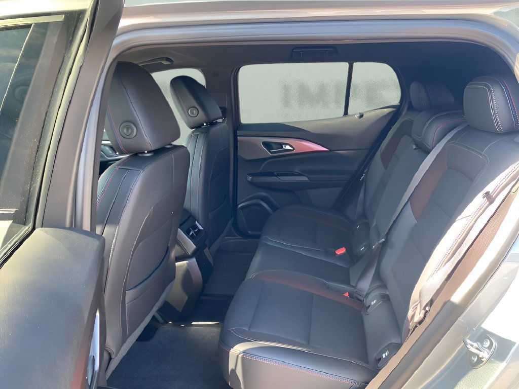 Used 2024 Chevrolet Equinox EV RS FWD image 26