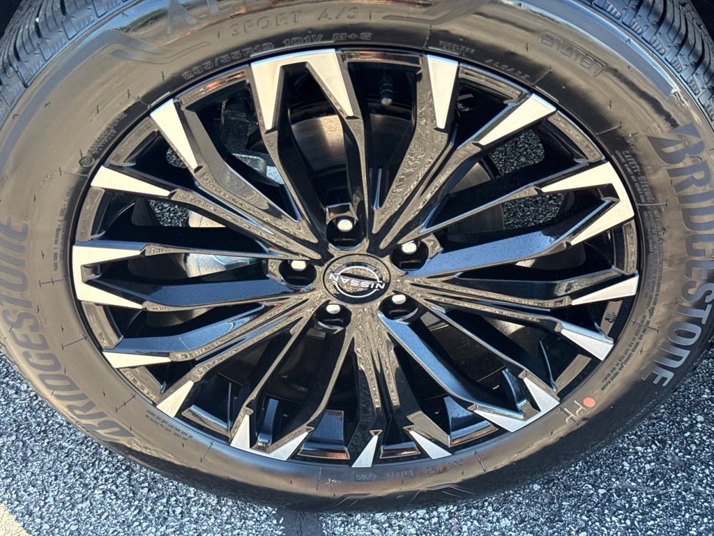 New 2026 Nissan Rogue Dark Armor AWD/4WD image 21