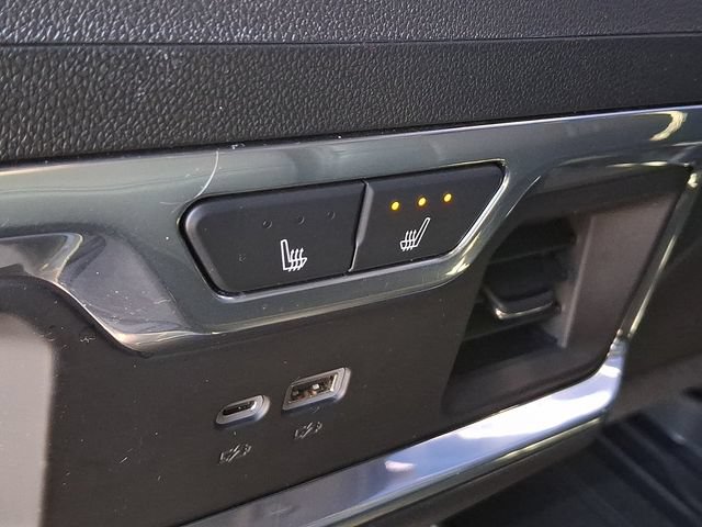 Used 2025 Chevrolet Silverado 2500 High Country w/ High Country Premium Package AWD/4WD image 11