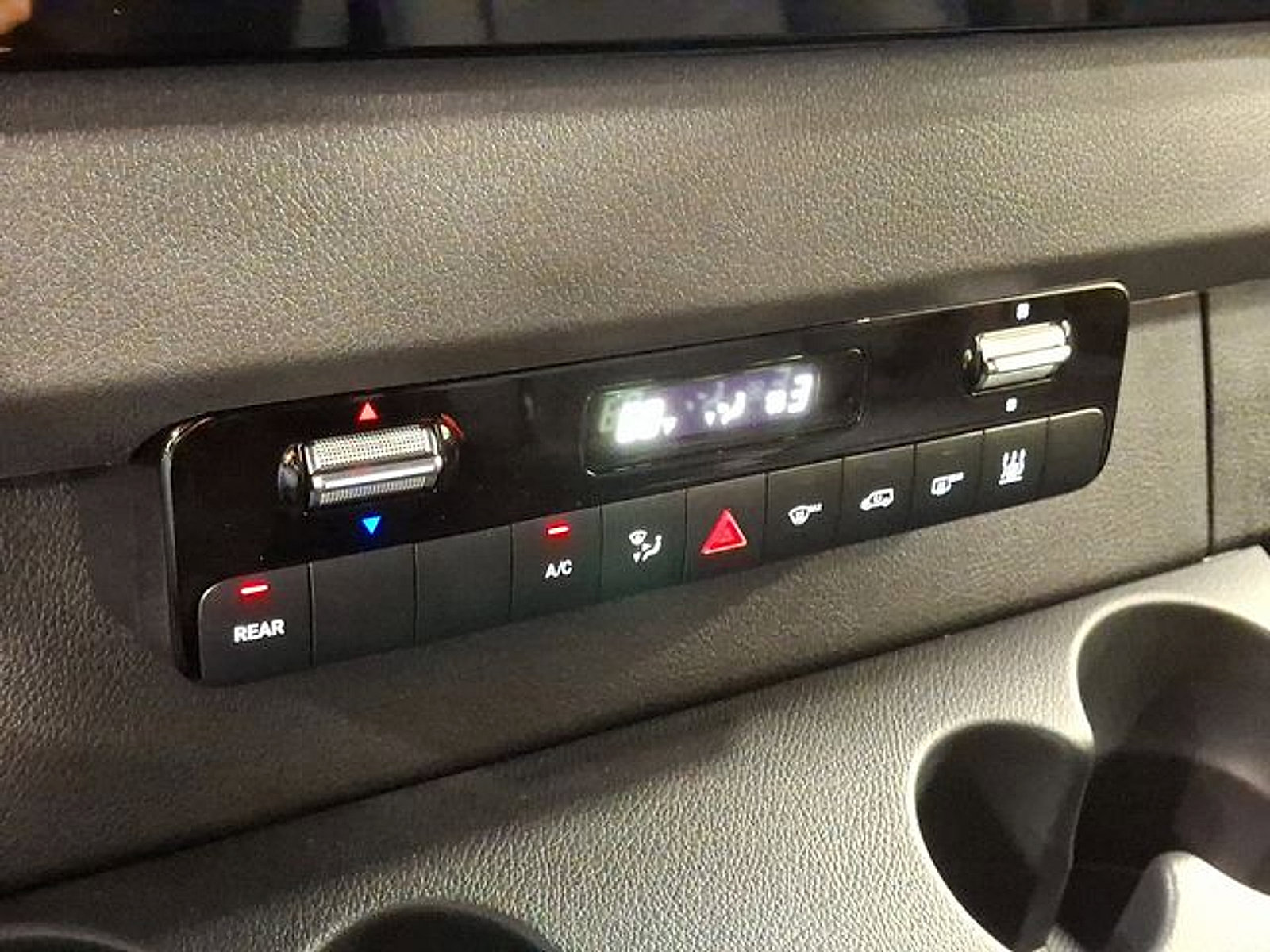 Used 2025 Mercedes-Benz Sprinter 2500 image 16