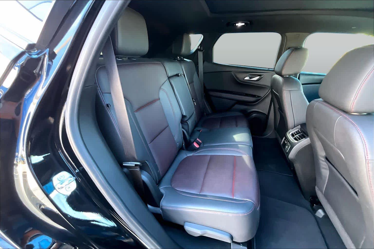Used 2022 Chevrolet Blazer RS w/ Enhanced Convenience Package FWD image 19