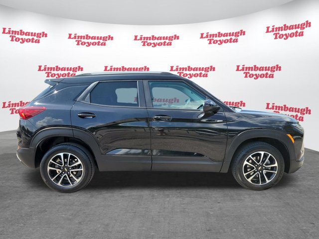 Used 2025 Chevrolet TrailBlazer LT AWD/4WD image 22