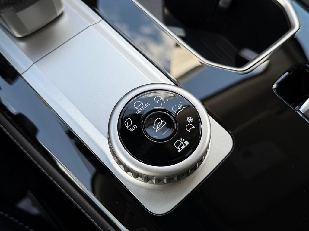 New 2026 Mitsubishi Outlander ES AWD/4WD image 14